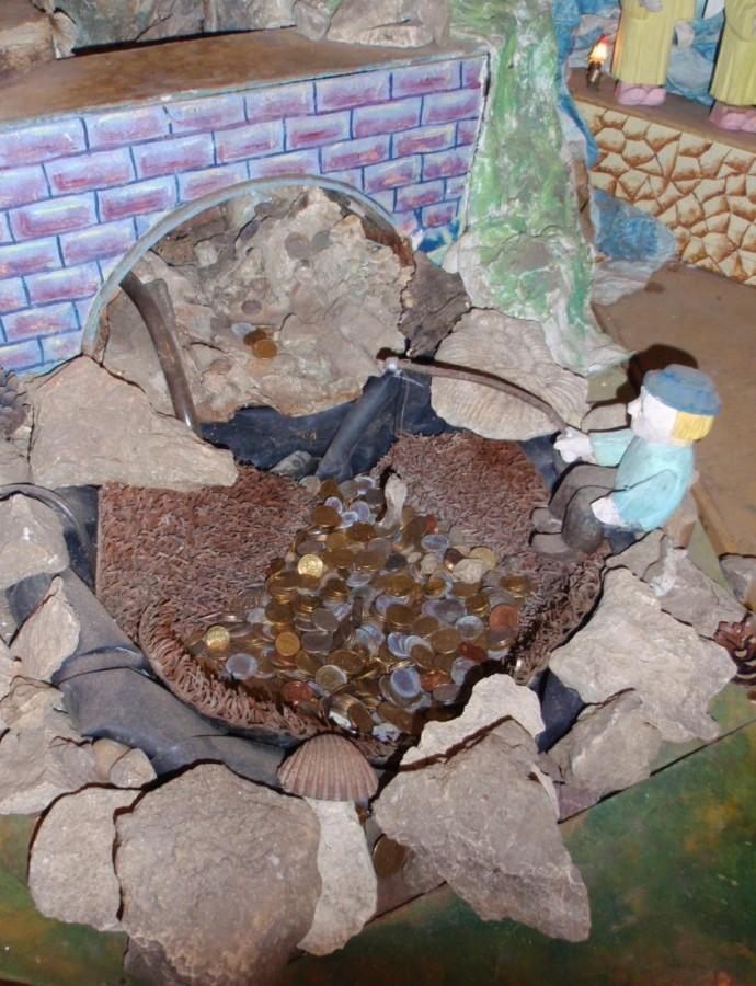 Olsztyńska Szopka - Sw. Piotr, rybak .