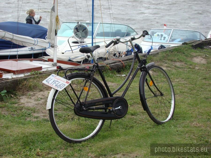 mój ulubiony rower - wbrew pozorom potrafi daleko jeździć