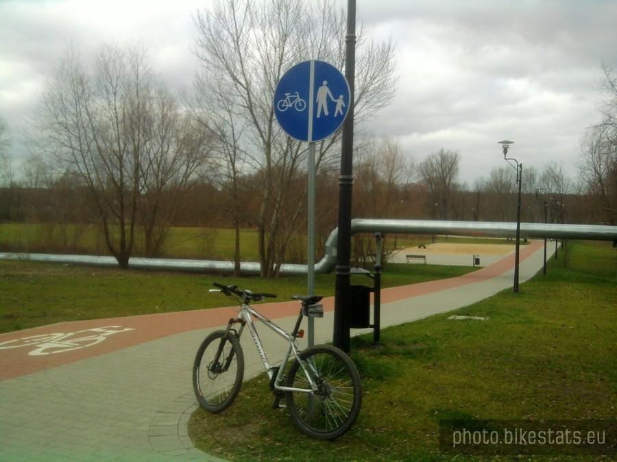 Ścieżka przy obiektach Unii Swarzędz
