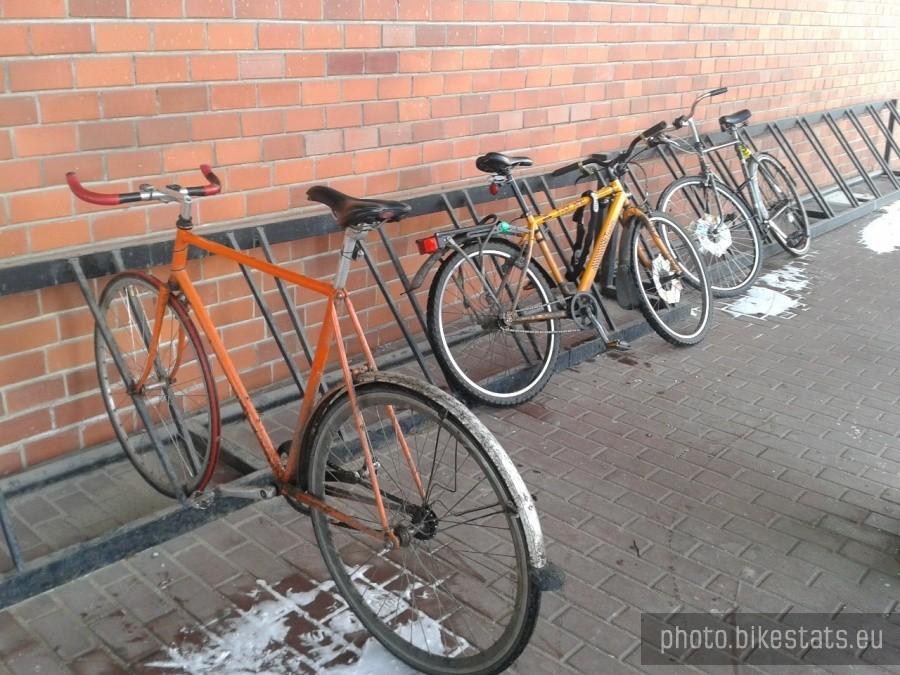 Przypadkowy zjazd kurierów na służbie
