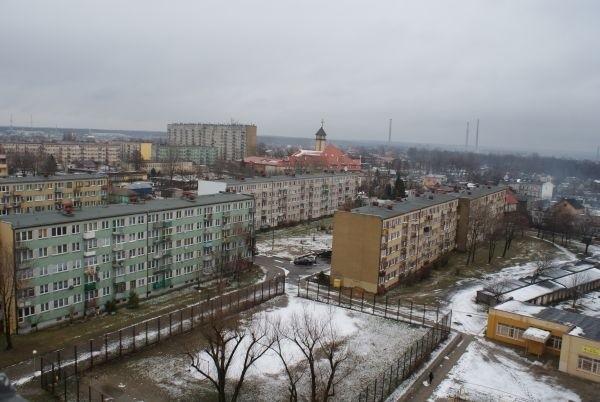 z ostatniego piętra drugiego wieżowca