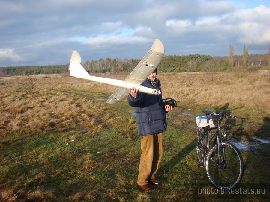 Do wyboru : albo rower albo samolot. Wolę rower.