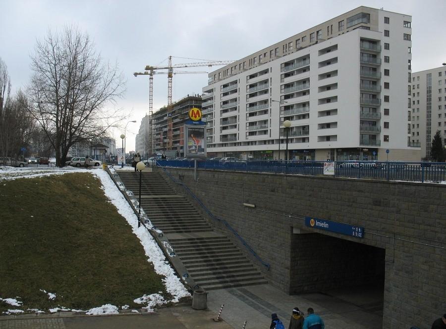 Metro Imielin