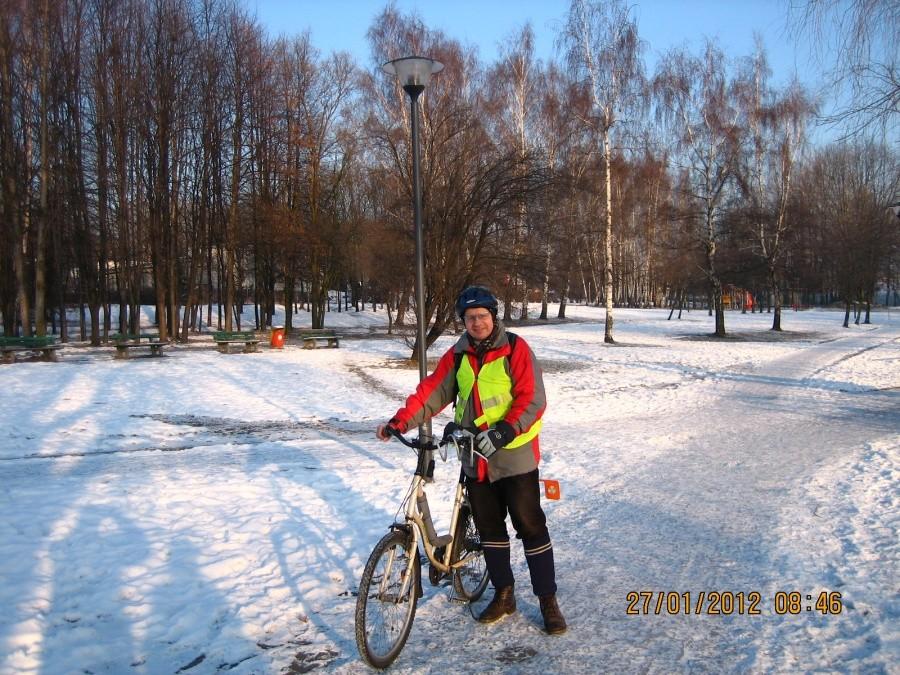 piękna zima w parku na Skałce