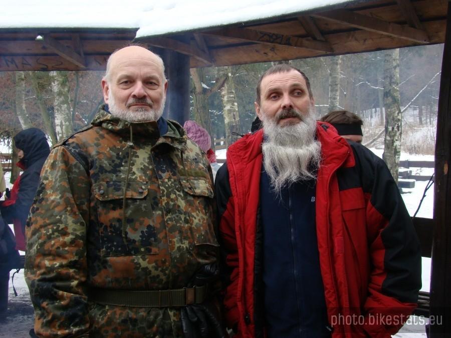 Siwobrody w towarzystwie Siwobrodego.