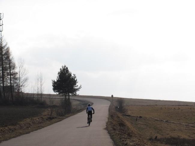 podjazd w stronę przekaźnika w Wawrzce