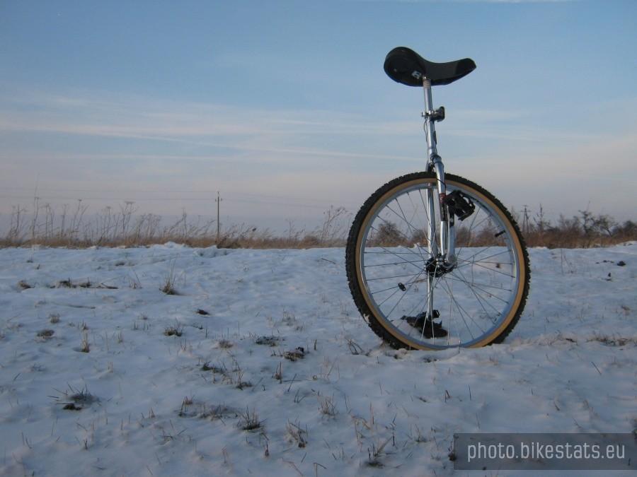 Domorosłe MUNI (MountainUNIcycle)