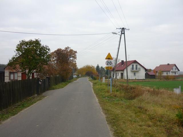 Jedziemy przez wieś Kąkol