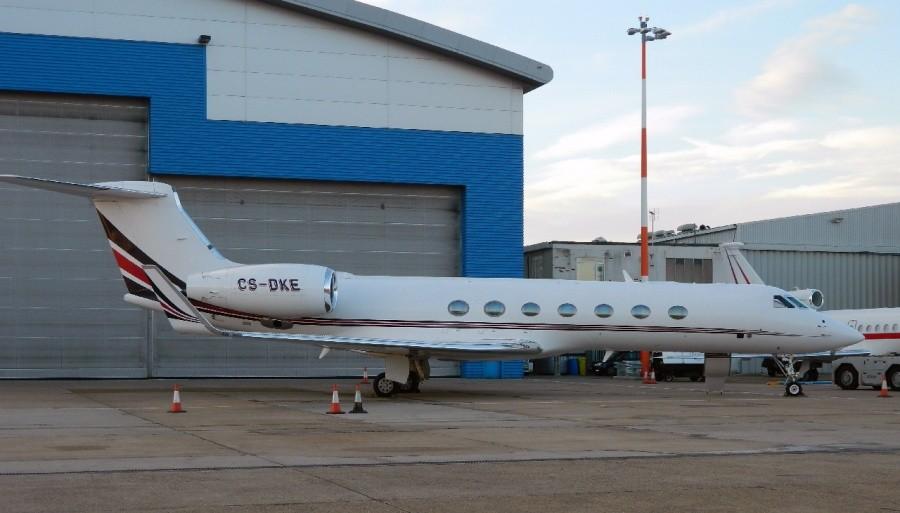 Private jet