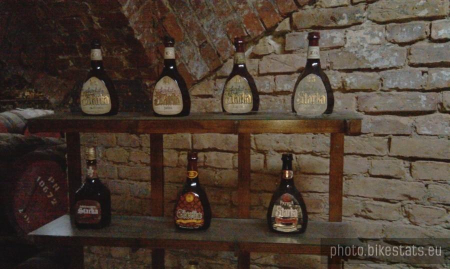 Zwiedzanie Szczecińskiego Polmosu - producenta Starki - podziemia i
