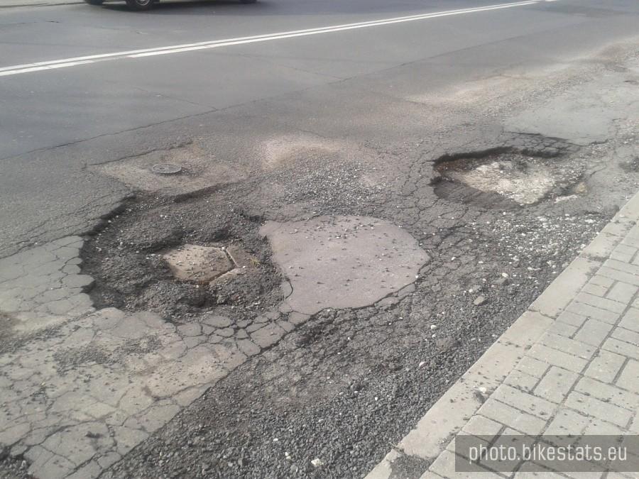 Łódź, ul. Kasprzaka, przy Makro