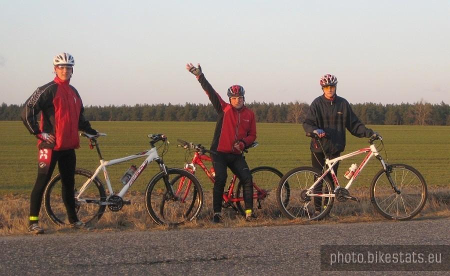 rodzinne trio rowerowe