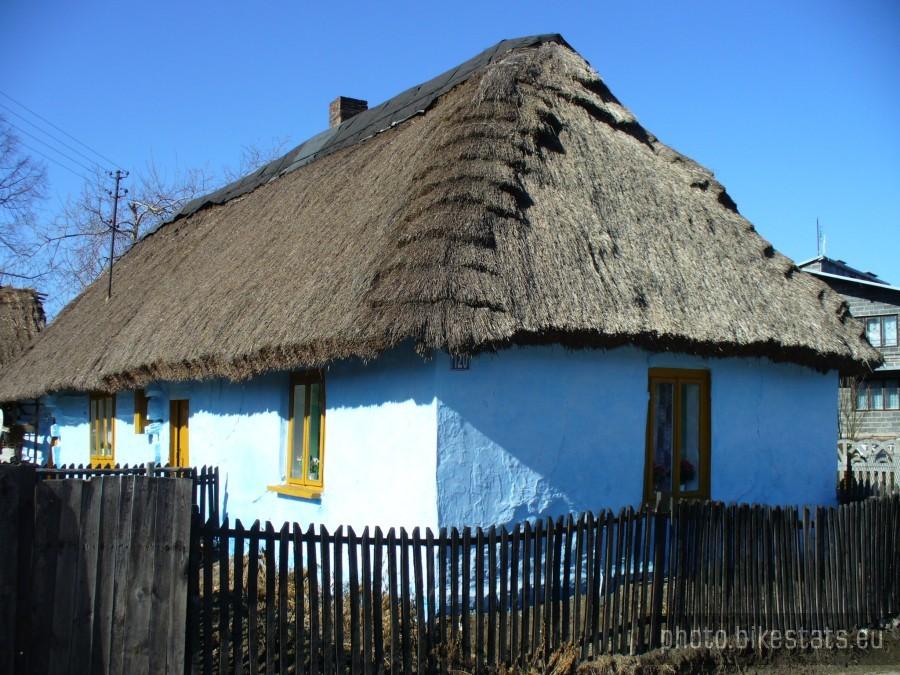 zabytkowa chata z XIX w. w Sokolnikach