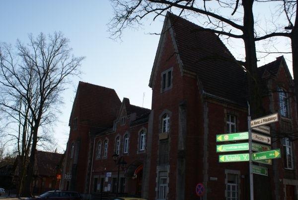 charakterystyczne budynki, w Spale
