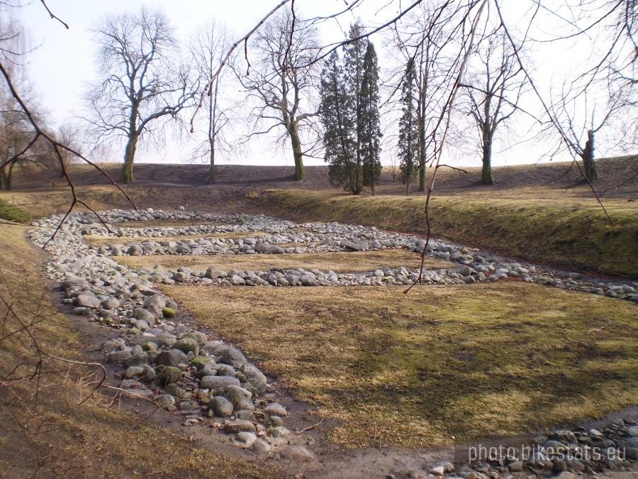 Fundamenty palatium i rotundy