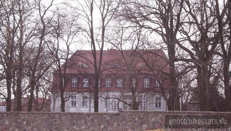 Dwór w Puszczykowie-Zaborze