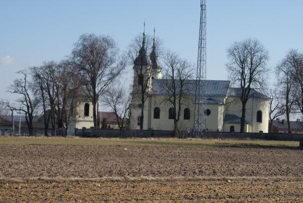 kościół w Chorzęcinie