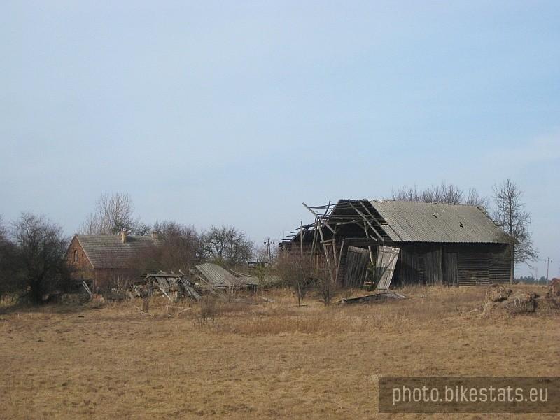 Opuszczone gospodarstwo w Karczewie