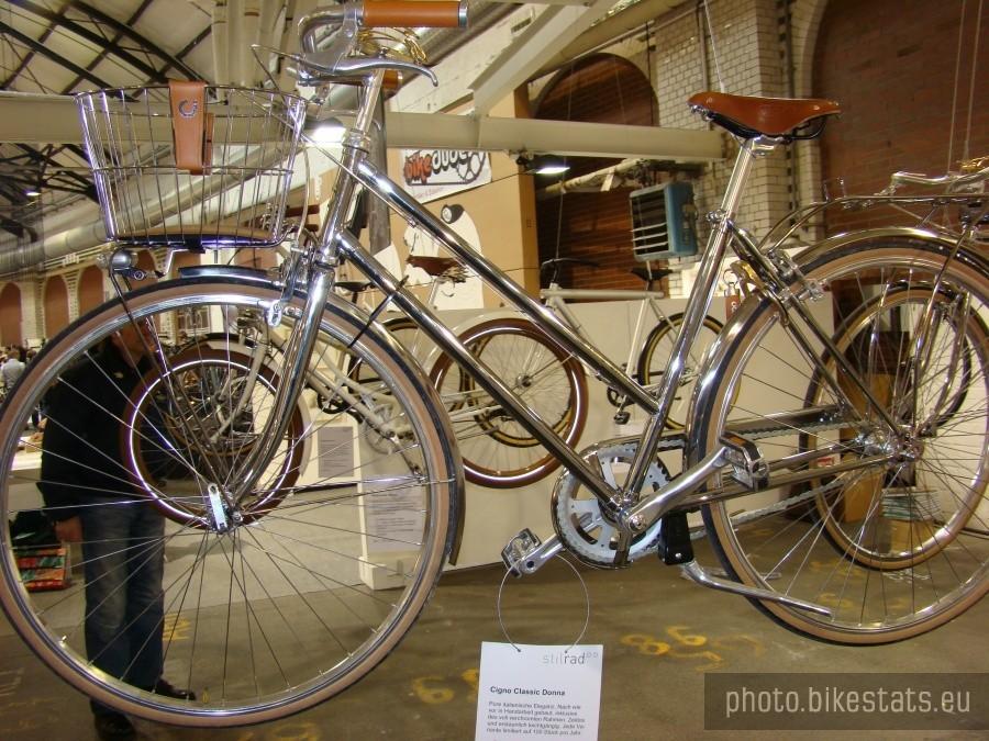 berliner fahrrad schau 2012- chrom aż bije po oczach