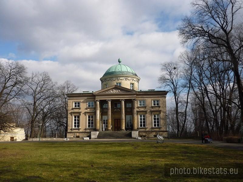 Budynek Królikarni Muzeum im. X. Dunikowskiego