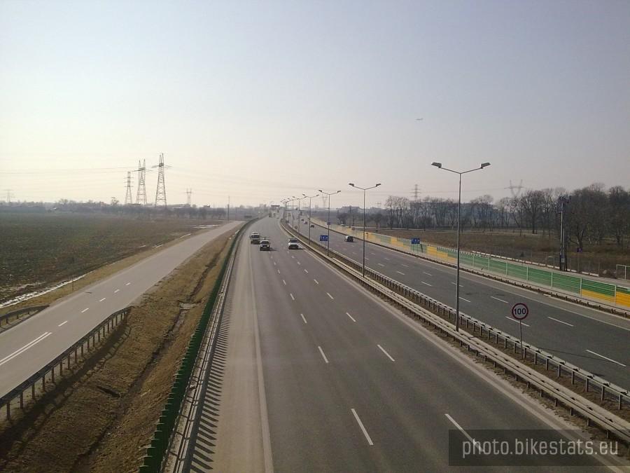 Trasa S-8 widok z wiaduktu ul. Sochaczewska na Poznań
