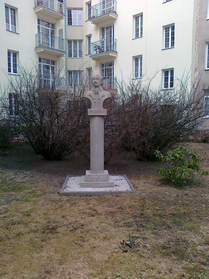 Antoni Józef Madaliński Prywatny pomnik