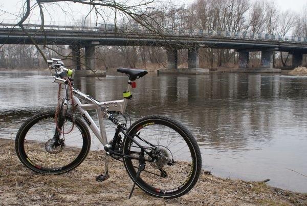 most drogowy nad Pilicą