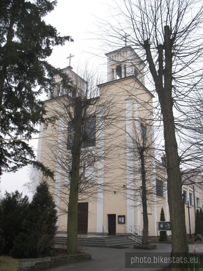 kościół w Głoskowie- dekanat piaseczyński