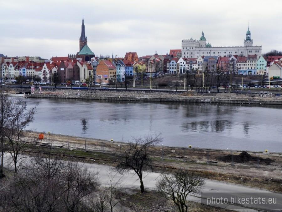 Jeszcze jedno ujęcie Szczecina zza Odry.