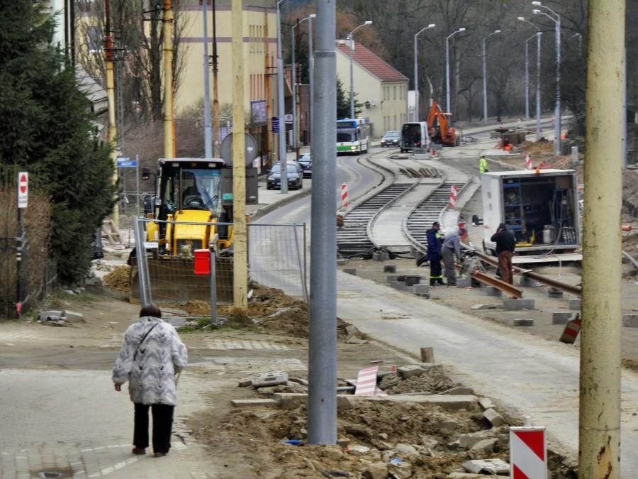To także jest ulica Arkońska ale pokazana w kierunku Lasu Arkońskiego.