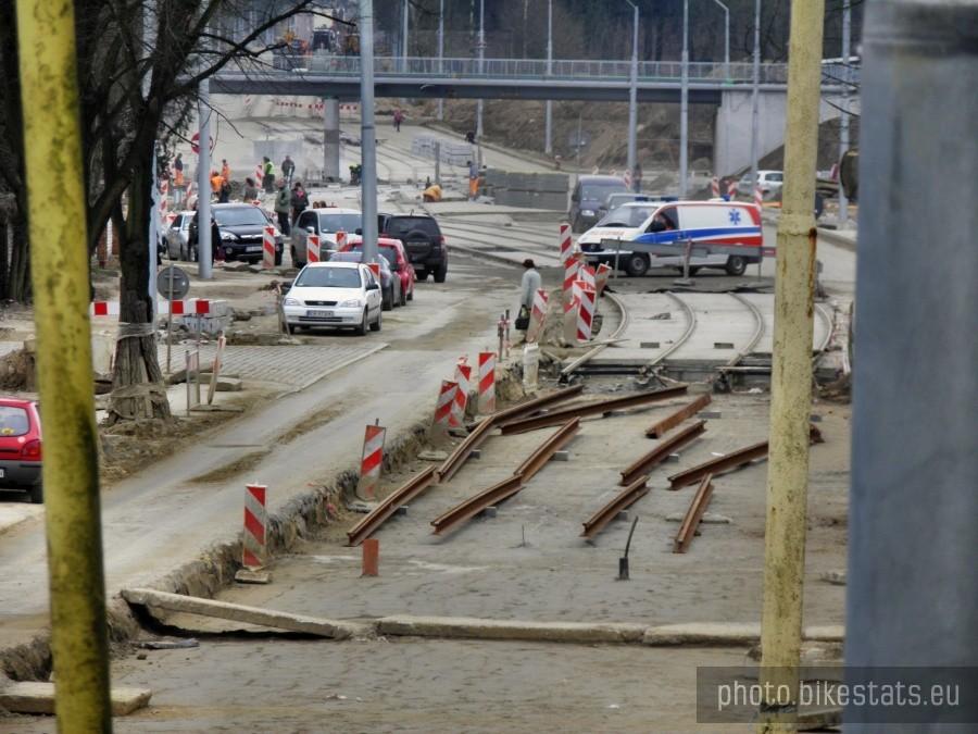 To zdjęcie pokazuje stan przebudowy ulic Arkońskiej i Niemierzyńskiej na styku tych ulic.