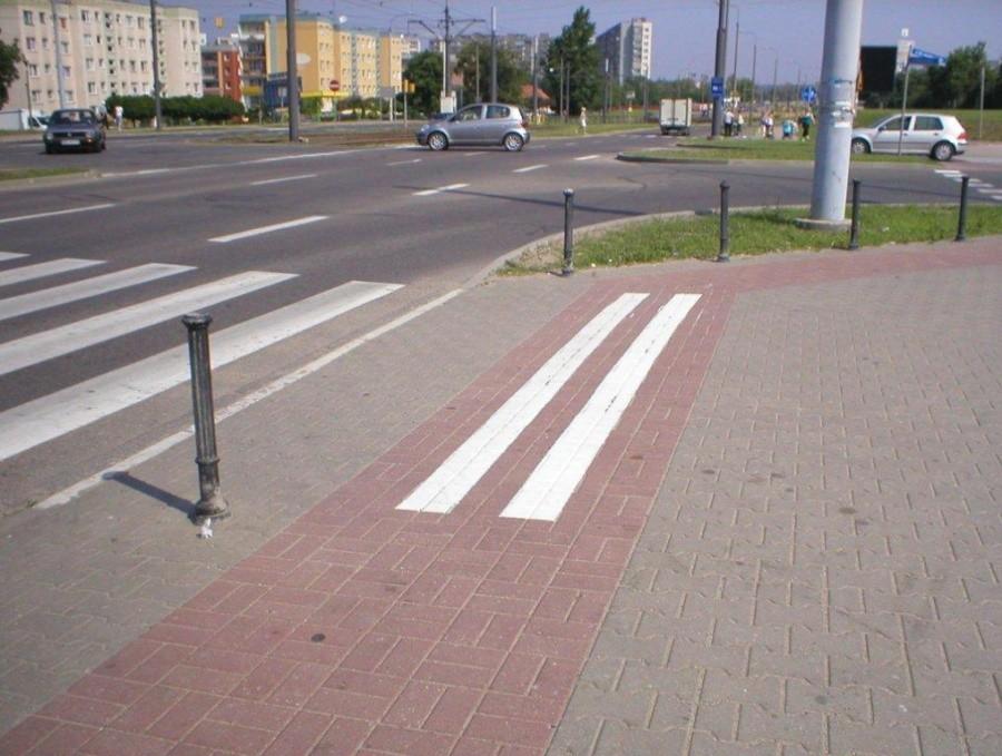 PASY DLA PIESZYCH NA DDR