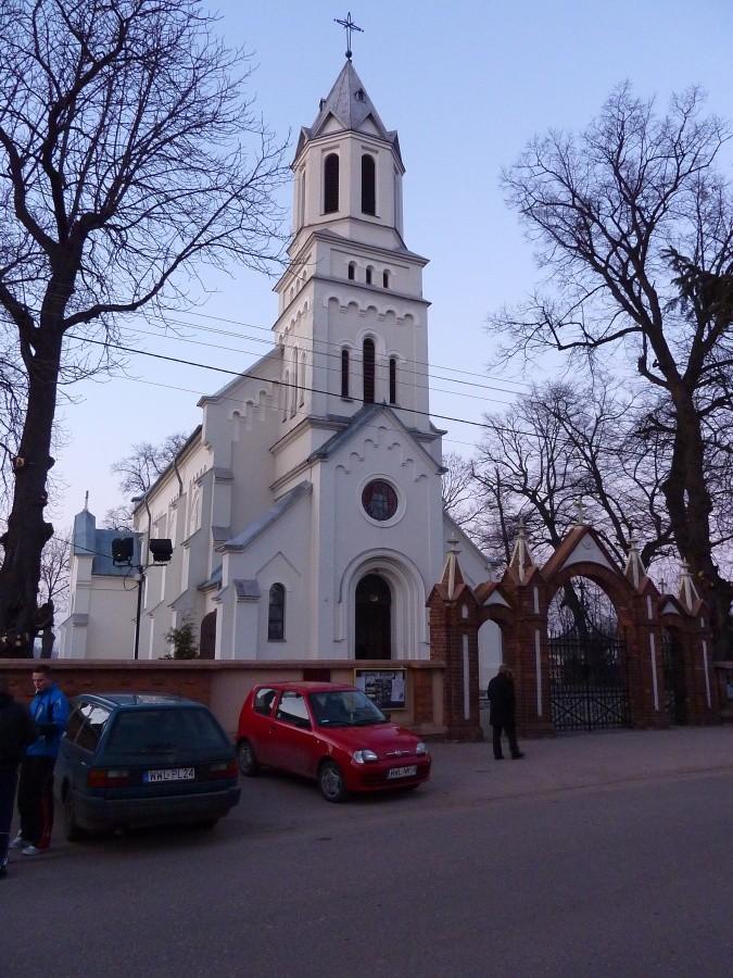 Kościół w Dąbrówce. Miejsce chrztu Cypriana Kamila Norwida.