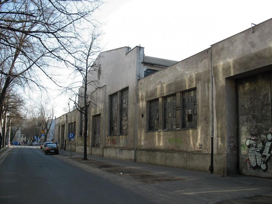 Zabytkowe hale MPO na ul. Sandomierskiej