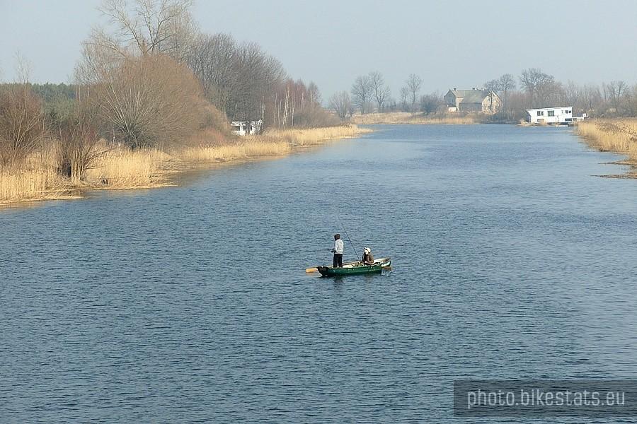 Połowy na rzece Szkarpawa