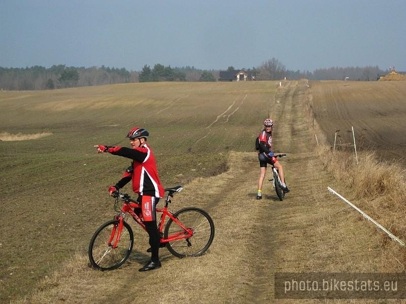 Tata i Wojtas podziwiają krajobrazy tuż przed Puszczą
