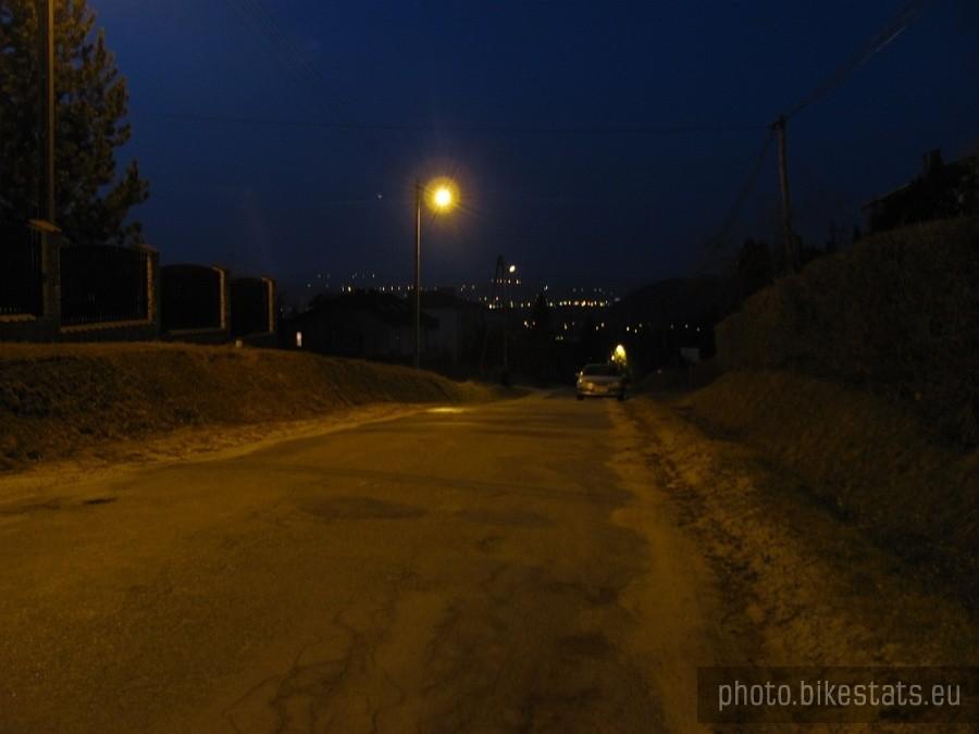 Zjazd ulicą Łokietka, w dole Gorlice