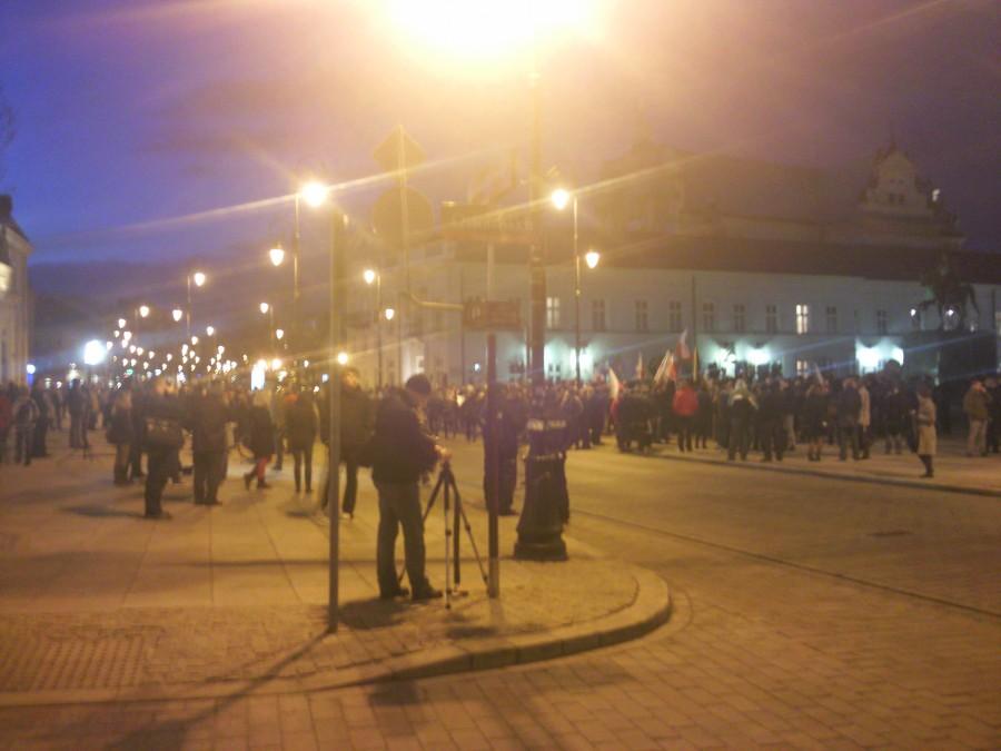 Manifestacja pod Pałacem Prezydenckim