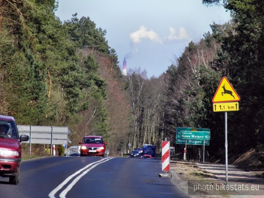 Droga 114, która prowadzi do Kombinatu Chemicznego Police oraz Trzeszczyna.