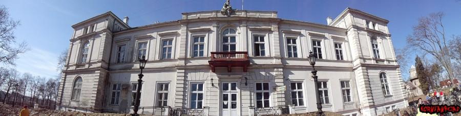 Dworek w Wieńcu ujęty w panoramie