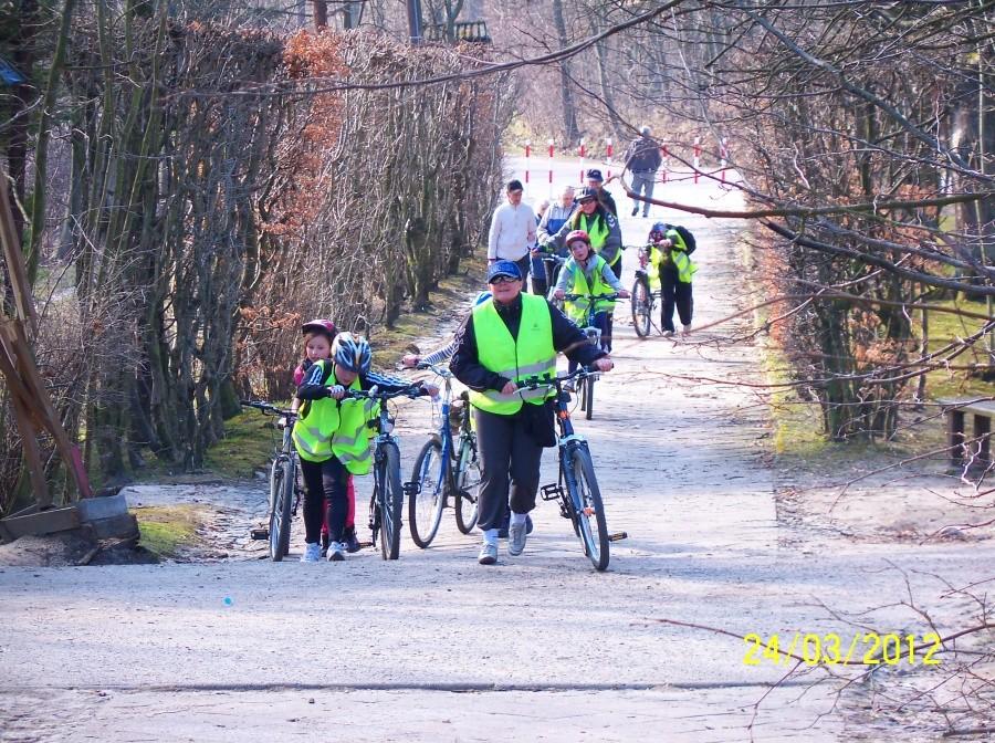 NADJEŻDŻA I NADCHODZI SP NR 9