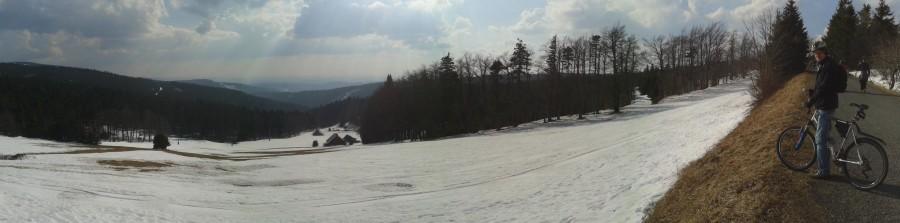 A jednak udało się znalazłem kolegę jak podziwiał panoramę.