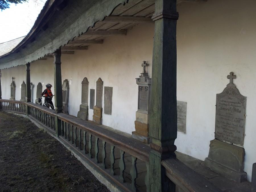 Tablice nagrobne Żelazno- kościół
