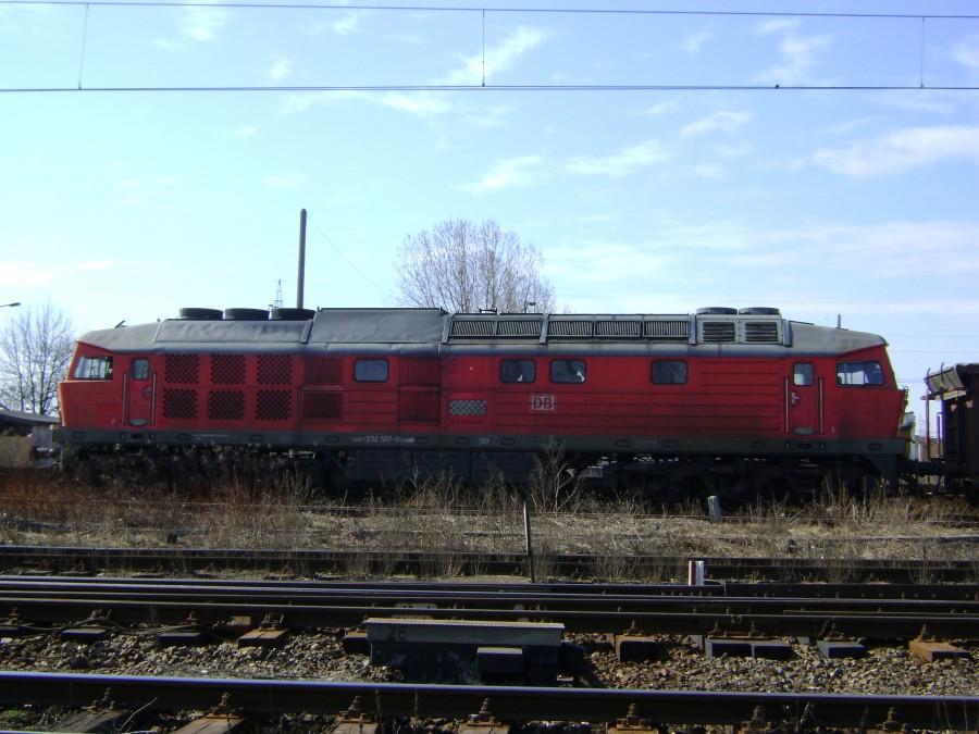 Lokomotywa BR232 (567) w barwach DB Schenker Rail na tomaszowskich torach