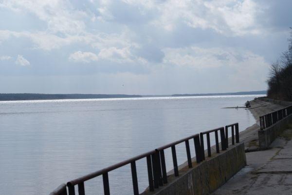 nad brzegiem Zalewu Sulejowskiego (2)