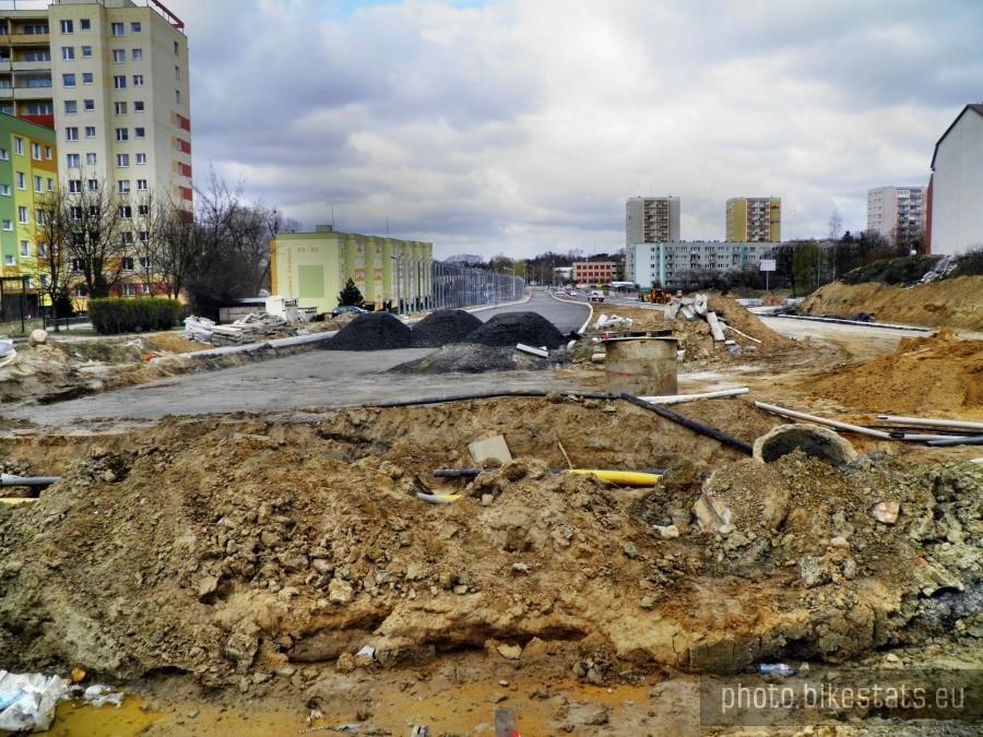 Zdjęcie wykonane z ulicy Duńskiej w kierunku budowy obwodnicy śródmiejskiej.