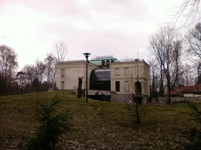 Rezydencja koło Parku Julianowskiego