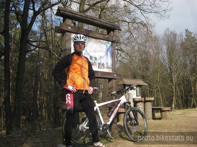 Grigor na szczycie "K2 Wielkopolski" Dziewicza Góra 143m. n. p. m :-)))