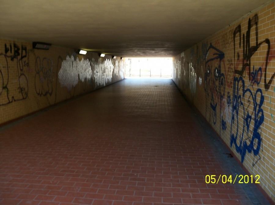 GDAŃSK-TUNEL PIESZO-ROWEROWY POD WIADUKTEM BŁĘDNIK