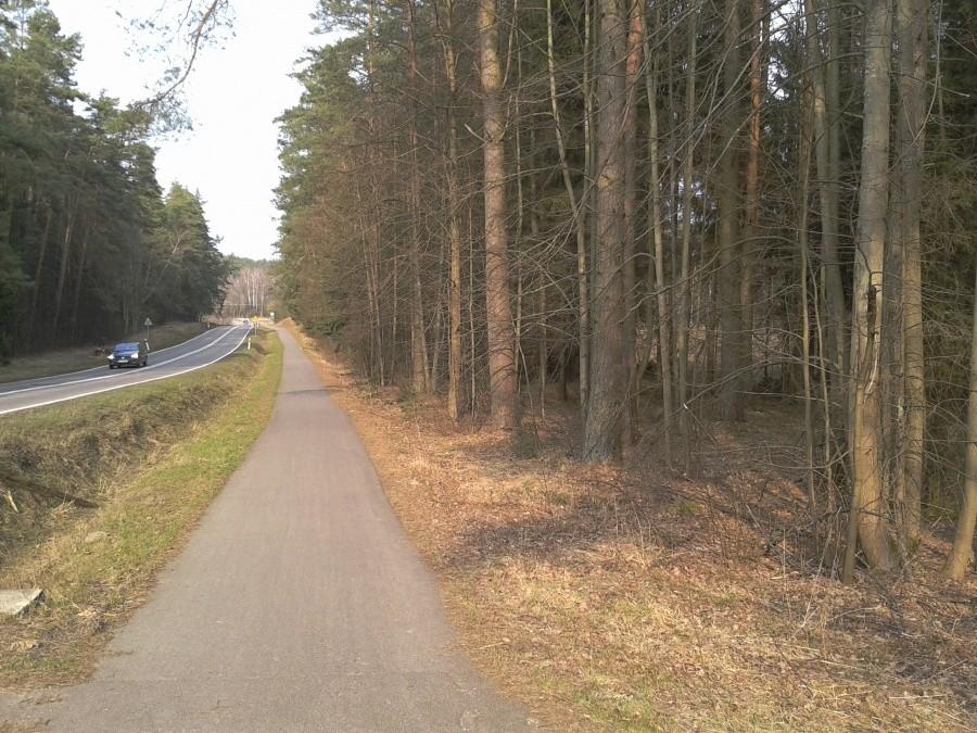 Asfaltowa DDR pomiędzy Białymstokieam a Supraślem